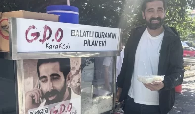Volkan Başaran Pilavcı Oldu! Kolpaçino’nun Ünlü Oyuncusu Şimdi Bakırköy Sokaklarında Tezgâh Açtı