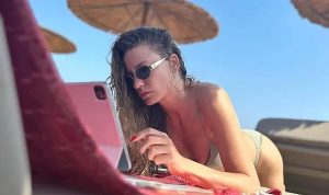Ünlü oyuncu Serenay Sarıkaya, 162 gündür tutuklu bulunan menajeri Ayşe