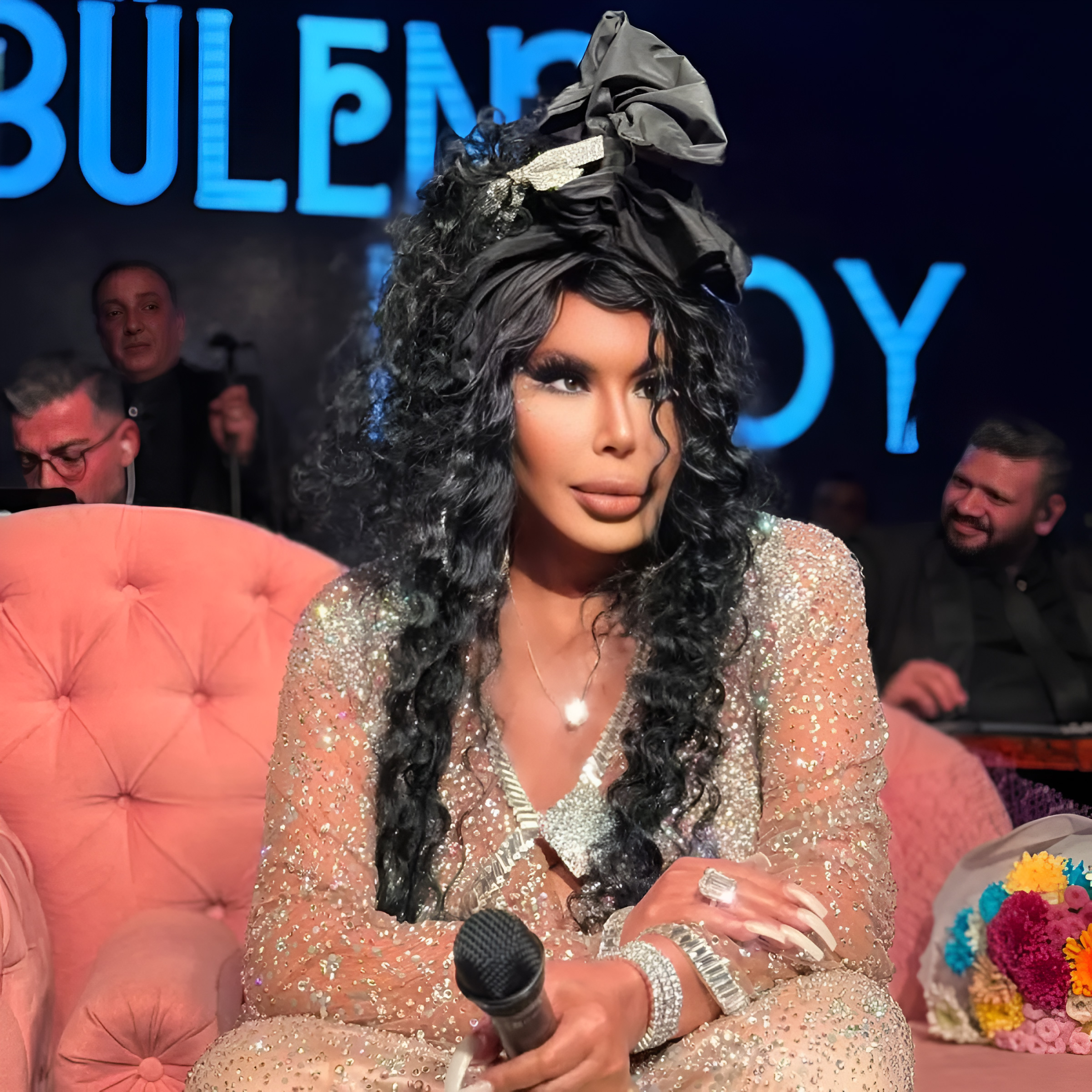 Bülent Ersoy’dan Konserde Gündem Yaratacak Sözler: “Param Çok, Aşk İstiyorum!”