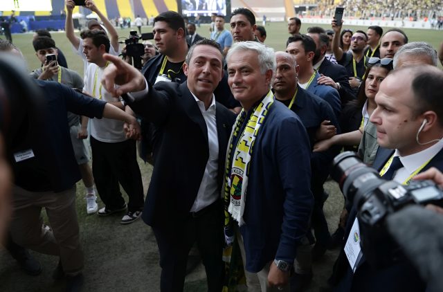 Fenerbahçe kulisleri yine çalkalanıyor! Benfica’ya imza atan José Mourinho’nun geçmiş