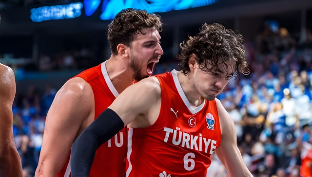 A Milli Erkek Basketbol Takımı, EuroBasket 2025 yarı finalinde nefesleri