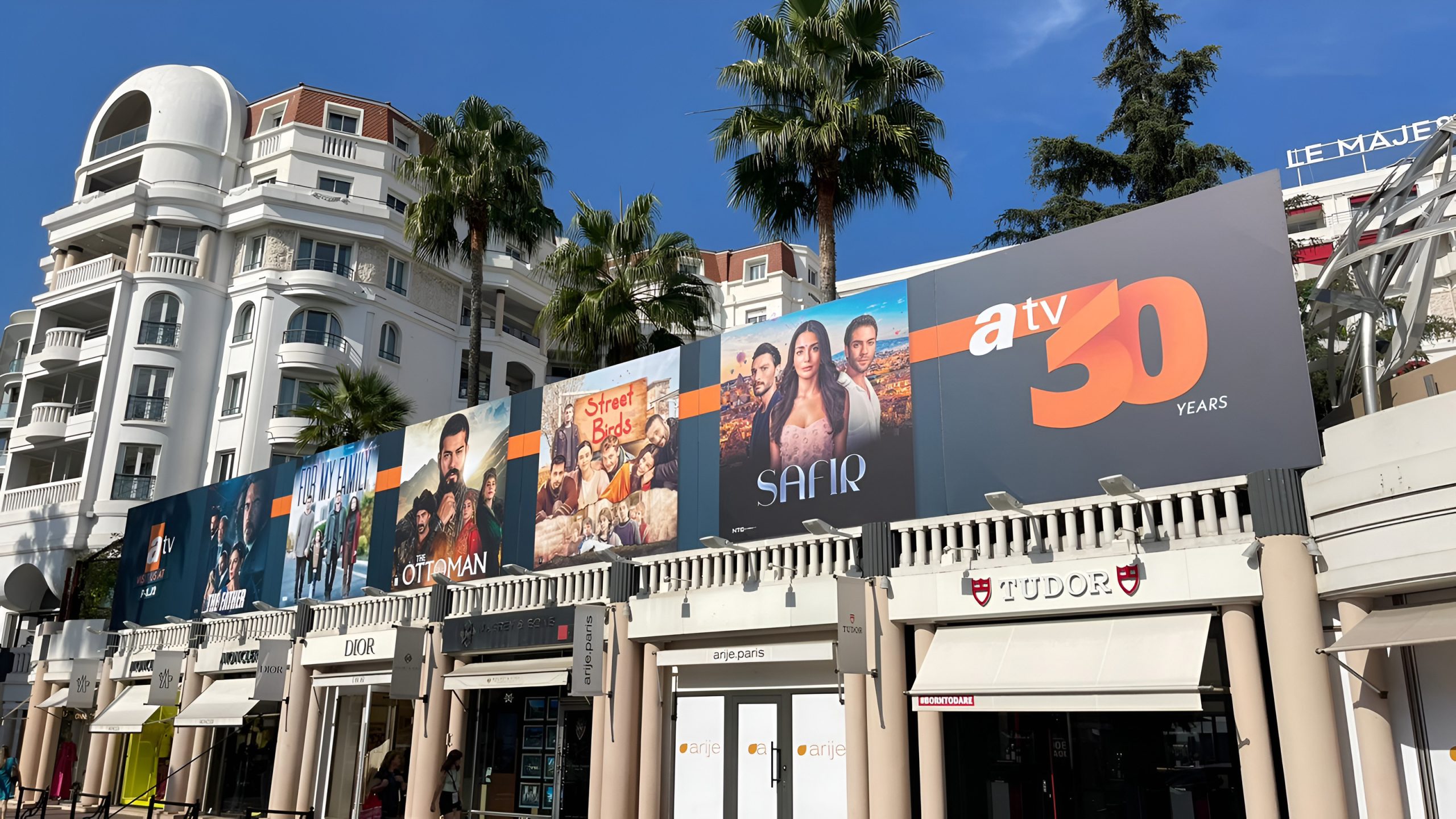 Cannes’da Türk Dizileri Neden Yükselişte? Fransa-Cannes’da düzenlenen MIPCOM 2025 fuarında