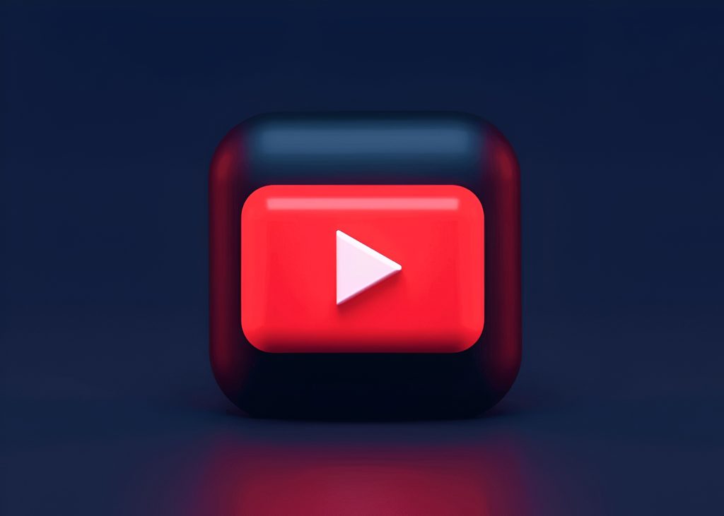 Enes Batur 16 Milyonluk YouTube Kanalını Sildi: Zirve Artık Ruhi Çenet’in!