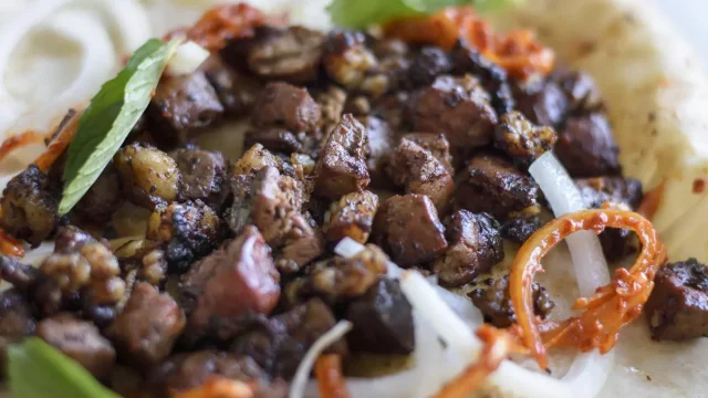 Rüyada Akciğer Yemek: Anlamı ve Yorumu Rüyada akciğer yemek oldukça dikkat
