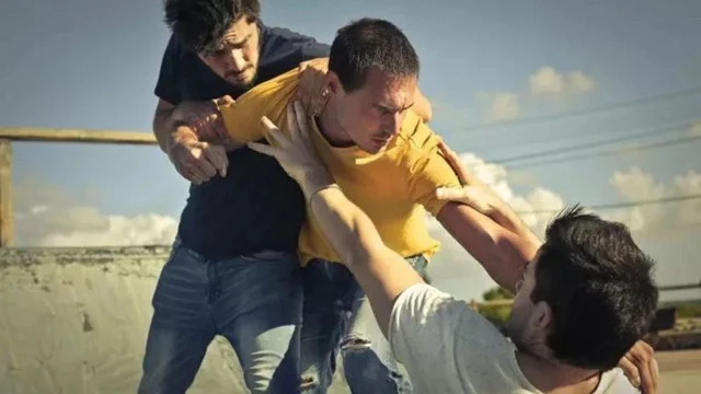 Rüyada Akrabayla Kavga Etmek: Anlamı, Detaylı Tabirler ve Ruhsal Yorumlar