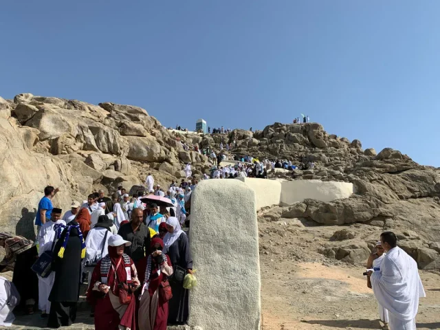 Rüyada Arafat’ta Vakfeye Durmak: Maneviyatın En Güçlü Sembollerinden Biri Rüyada