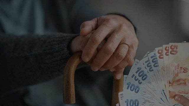 2026 Yılında Emekli Maaşları Ne Kadar Artacak? SGK Uzmanından Çarpıcı