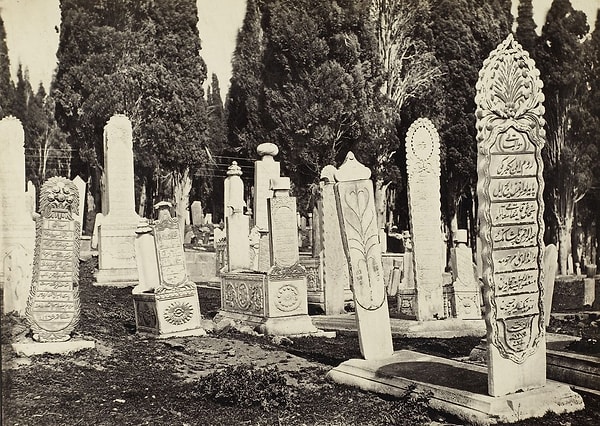 “Anıt Mezar” Sembolizmi ve Rüya Dünyasındaki Yeri Rüyada mezar —