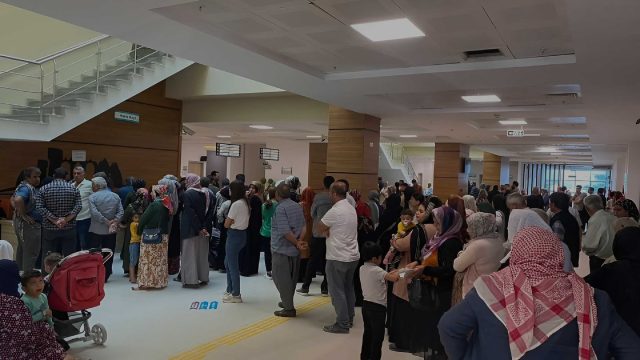 SURİYELİLER İÇİN SAĞLIK HİZMETLERİNDE YENİ DÜZENLEME: ÜCRETSİZ DÖNEM SONA ERİYOR