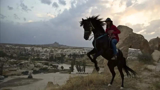 Rüyada Ata Görmek Ne Anlama Gelir? Rüyalar, insanın hem bilinçaltını