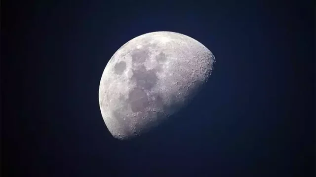 Rüyada Ay Görmek Ne Anlama Gelir? Rüyalar, insanın bilinçaltı ile