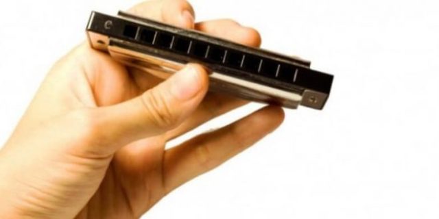 Rüyada armonika görmek neyi simgeler? Rüyada armonika görmek, genel anlamıyla
