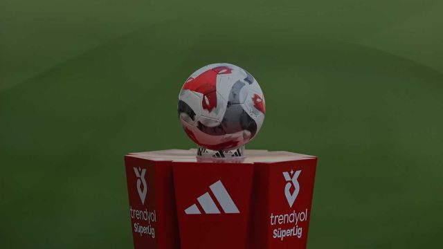 Trendyol Süper Lig’de heyecan kaldığı yerden devam ediyor. Türkiye Futbol