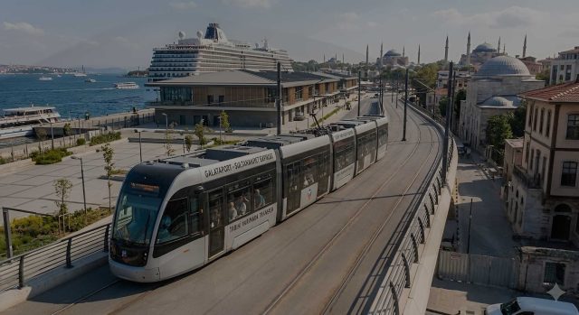 İstanbul’un tarihi yarımadası, hem turizmin hem de trafiğin kesişim noktasında