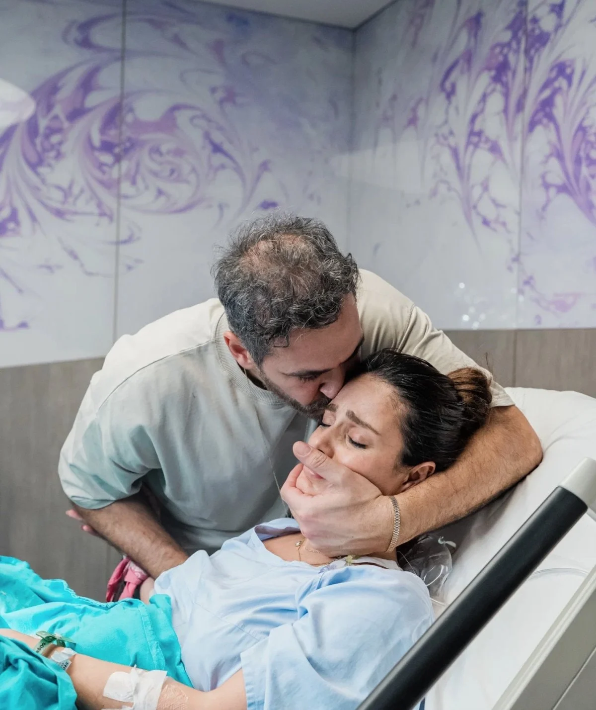 İnci Taneleri dizisinin Semiramis’i Bestemsu Özdemir ilk kez anne oldu.