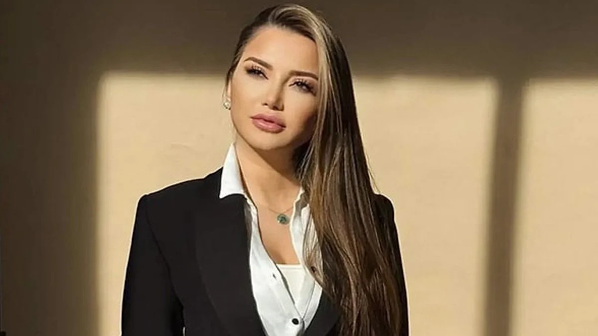 Esra Ezmeci’nin klinik psikolog ünvanını yetkisiz kullandığına dair mahkeme kararı