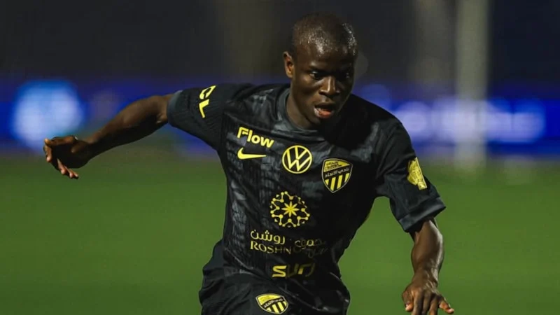 Fenerbahçe, N’Golo Kante transferi için Al Ittihad ile pazarlıklarını sürdürürken