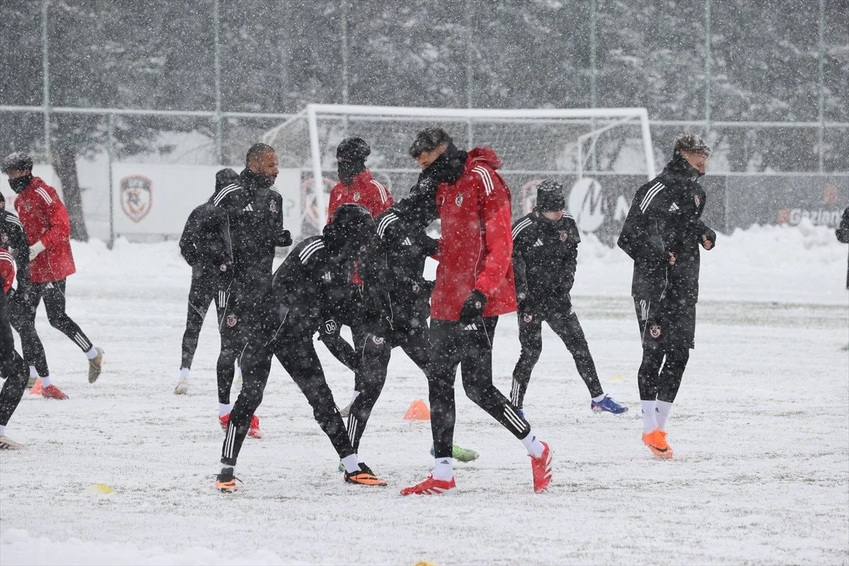 Gaziantep FK, Süper Lig’de son 6 maçtır galibiyet alamıyor. Burak