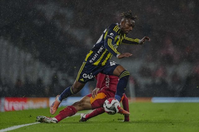 Dorgeles Nene, 24 Saatte İki Farklı Maçta Forma Giydi Futbol