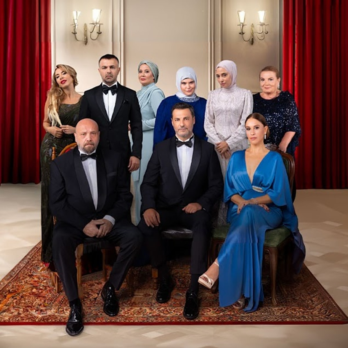 Kızılcık Şerbeti’nde sular durulmuyor. Doğukan Güngör diziden çıkarıldıktan sonra afişten
