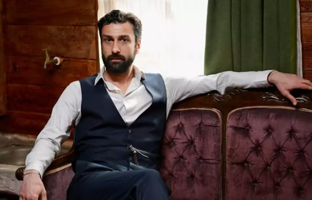 Taşacak Bu Deniz dizisinde Şerif karakterini canlandıran Aytek Şayan’ın ayrılacağı