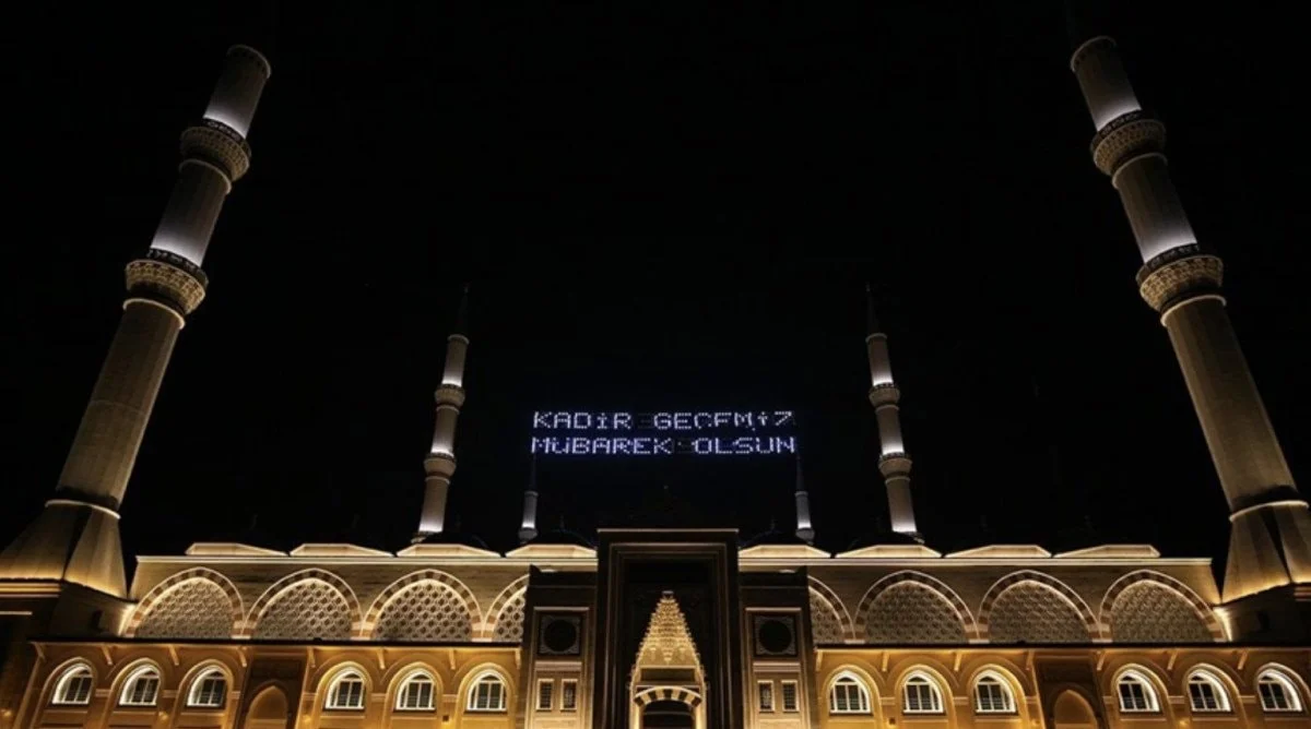 Ramazan ayı 19 Şubat Perşembe günü başlıyor. İlk teravih 18