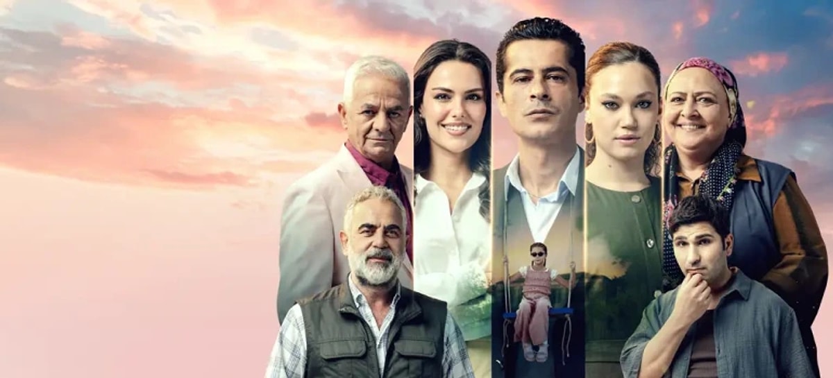 Cennetin Çocukları’nda Şok Ayrılık! İsmail Hacıoğlu Yerine Kim Gelecek? TRT dizisi Cennetin Çocukları’nda İsmail Hacıoğlu kadrodan çıkarıldı. Yeni başrol