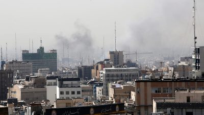 Dünya Alarmda: İsrail’in İran’a Saldırısı Sonrası Trump’tan Kritik Açıklama İsrail’in İran’a saldırısının ardından Tahran’dan misilleme mesajı geldi. ABD Başkanı