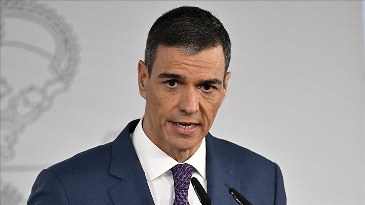 İspanya Başbakanı Pedro Sanchez ile X’in CEO’su Elon Musk arasında