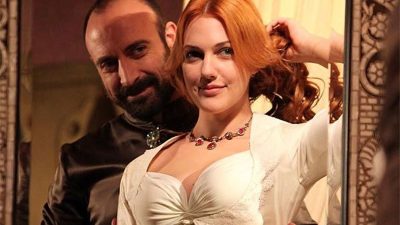 Halit Ergenç ve Meryem Uzerli yıllar sonra aynı projede buluştu.