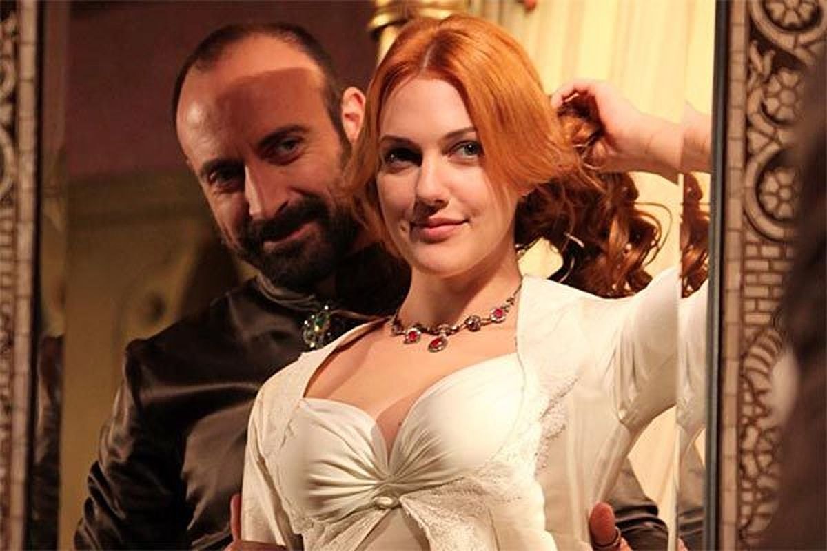 Halit Ergenç ve Meryem Uzerli yıllar sonra aynı projede buluştu.