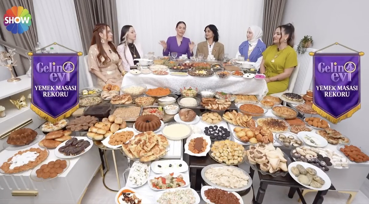 Show TV’de yayınlanan Gelin Evi programında yarışmacı Sevda Şenlikoğlu, hazırladığı