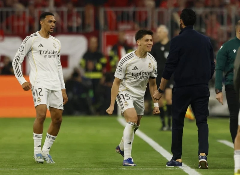 Arda Güler, Bayern Münih’e 35. saniyede gol atarak Şampiyonlar Ligi