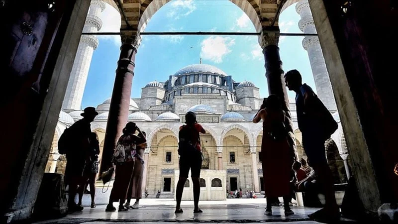 Türkiye, Avustralya vatandaşlarına turistik seyahatlerde vize muafiyeti getirdi. İşte detaylar.