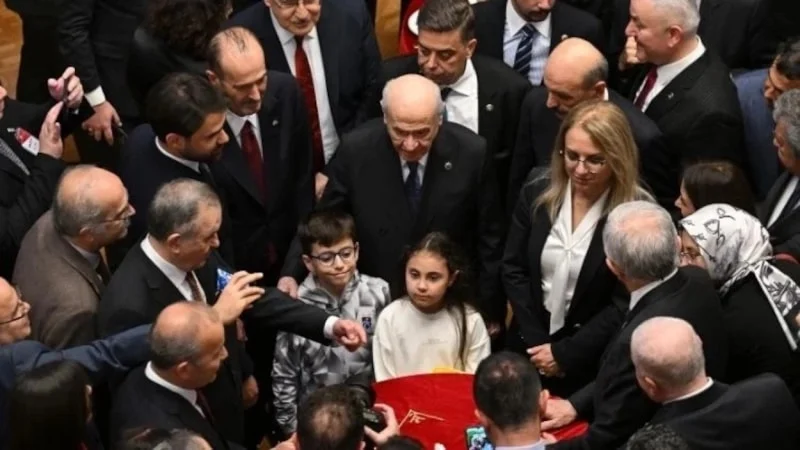 MHP Lideri Devlet Bahçeli, Galatasaray-Fenerbahçe derbisi hakkındaki soruya "Ben Karagümrüklüyüm"