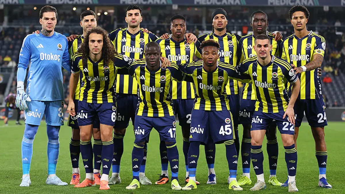 Fenerbahçe’nin Kayserispor deplasmanı için kamp kadrosu açıklandı. Sarı-lacivertlilerde 3 önemli