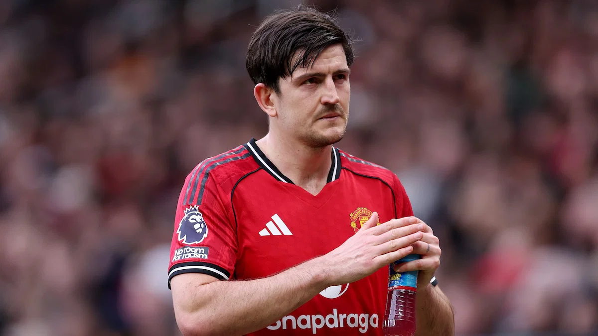 Manchester United, İngiliz savunma oyuncusu Harry Maguire’ın sözleşmesini 2027 yılına