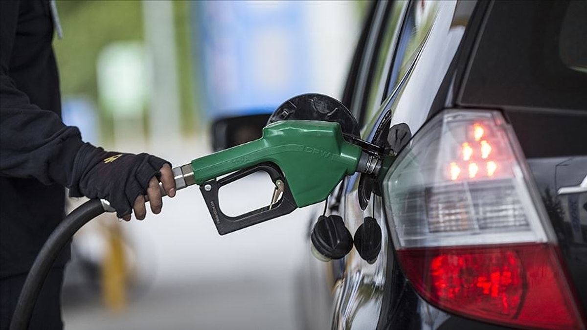 Motorin ve benzine indirim geliyor! Petrol fiyatlarındaki düşüş sonrası akaryakıt