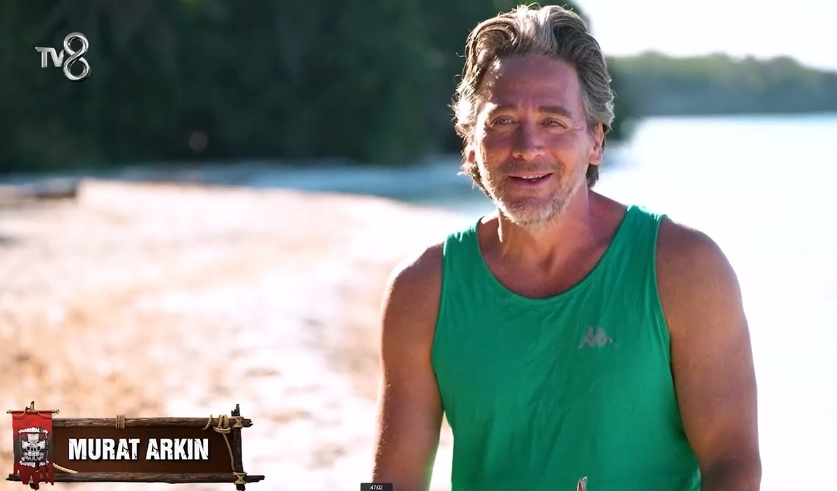 Survivor'da ödül oyununu kazanan Murat Arkın, Londra'daki ailesinin evine kadar