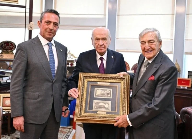 Rahmi Koç ve Ali Koç’un MHP lideri Devlet Bahçeli’ye hediye