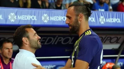 Süper Lig'de sezonu şampiyonluk kupasıyla taçlandıran Galatasaray, yeni sezonun kadro