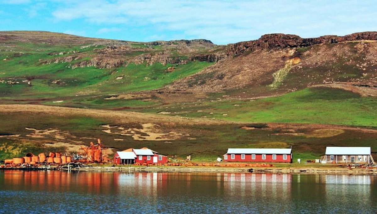 Güney Hint Okyanusu’nda bulunan Kerguelen Adaları, dünyanın en izole noktalarından