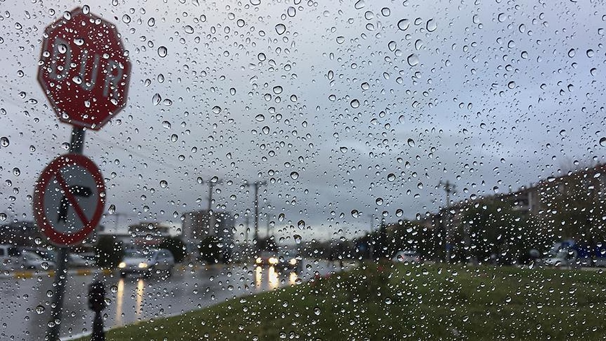Meteoroloji’nin haftalık hava raporuna göre sıcaklıklar perşembe gününden itibaren hızla