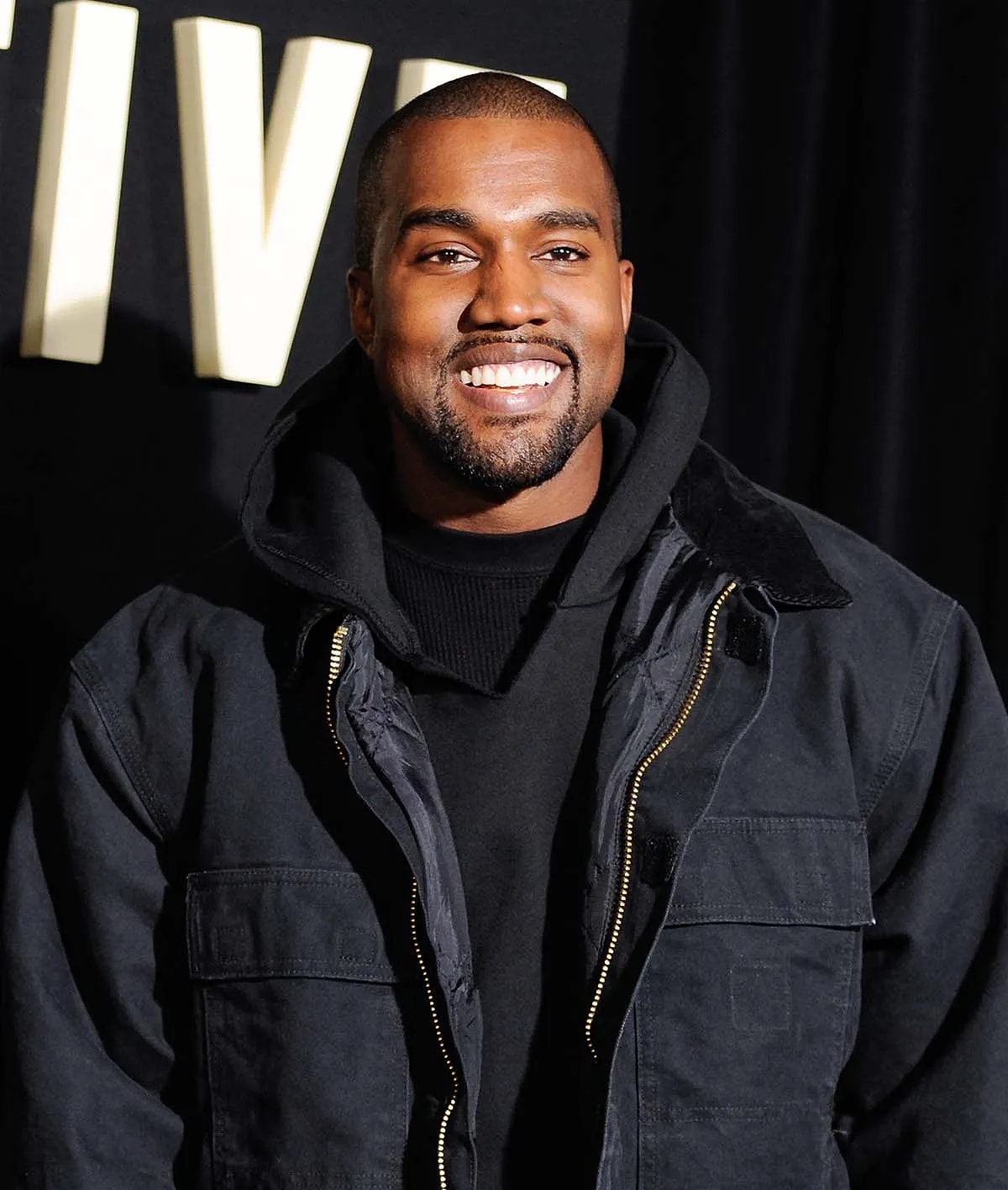 İstanbul'da tarihi izdiham, stadyum yıkıldı! Kanye West konserine gidemeyenlere şok