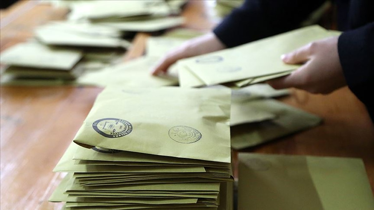 Saadet Partisi lideri Mahmut Arıkan, Türkiye’nin 2026 sonbaharında baskın seçime