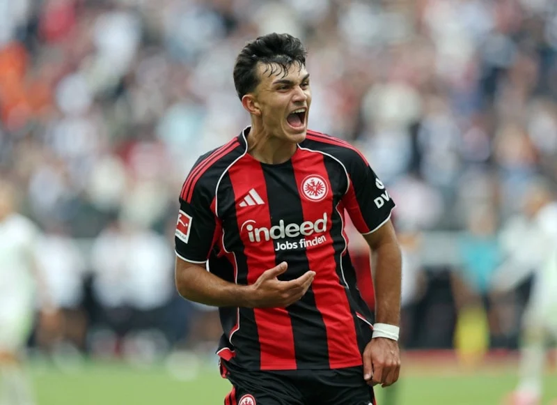 Galatasaray transferde vites yükseltti! Okan Buruk'un raporu doğrultusunda A Milli