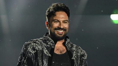 Koç Topluluğu'nun 100. yıl kutlamasında Tarkan Ankara'yı salladı! Sağanak yağmura
