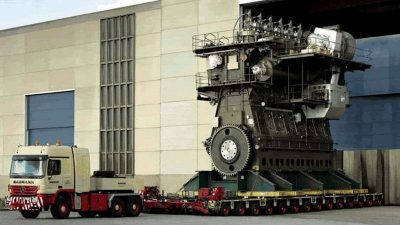 Küresel deniz taşımacılığında ezberleri bozan devasa konteyner gemilerini hareket ettirmek